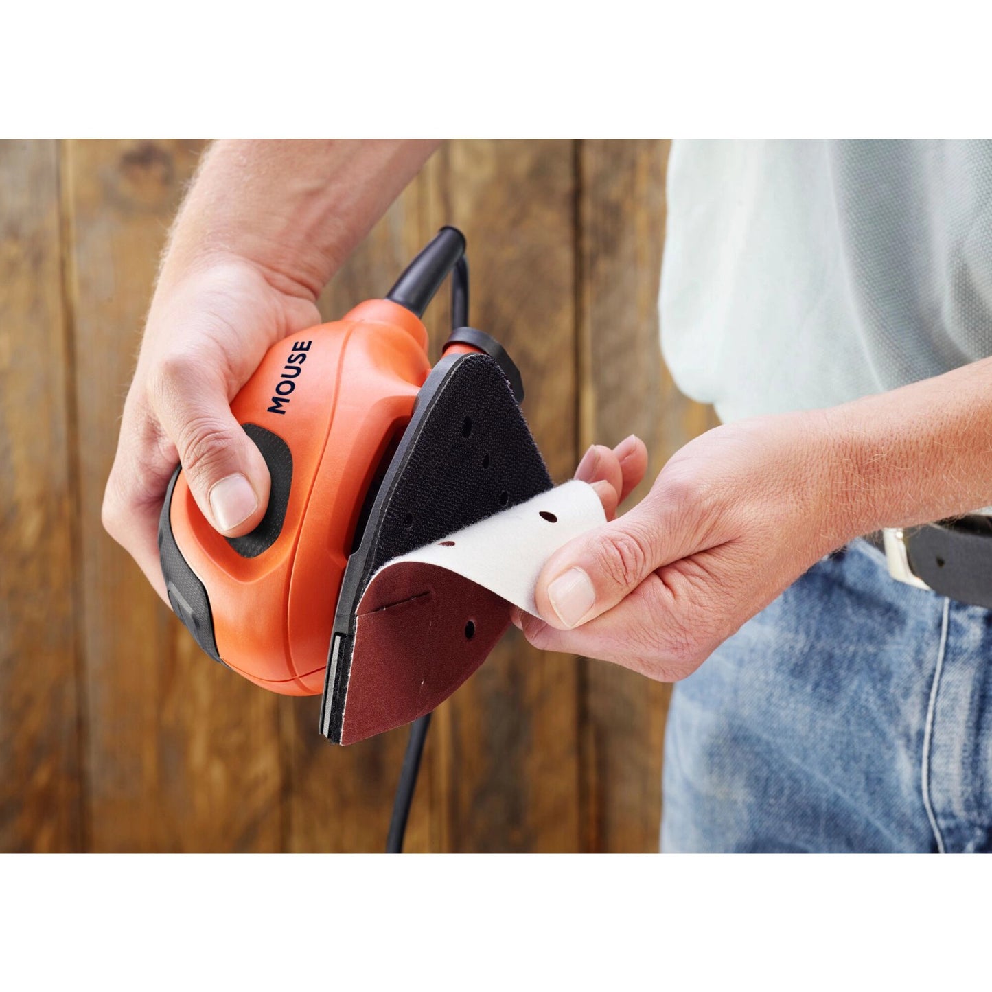Black+Decker Mouse BEW230BCA Compact Detail Sander with 10-Piece Accessory Kit