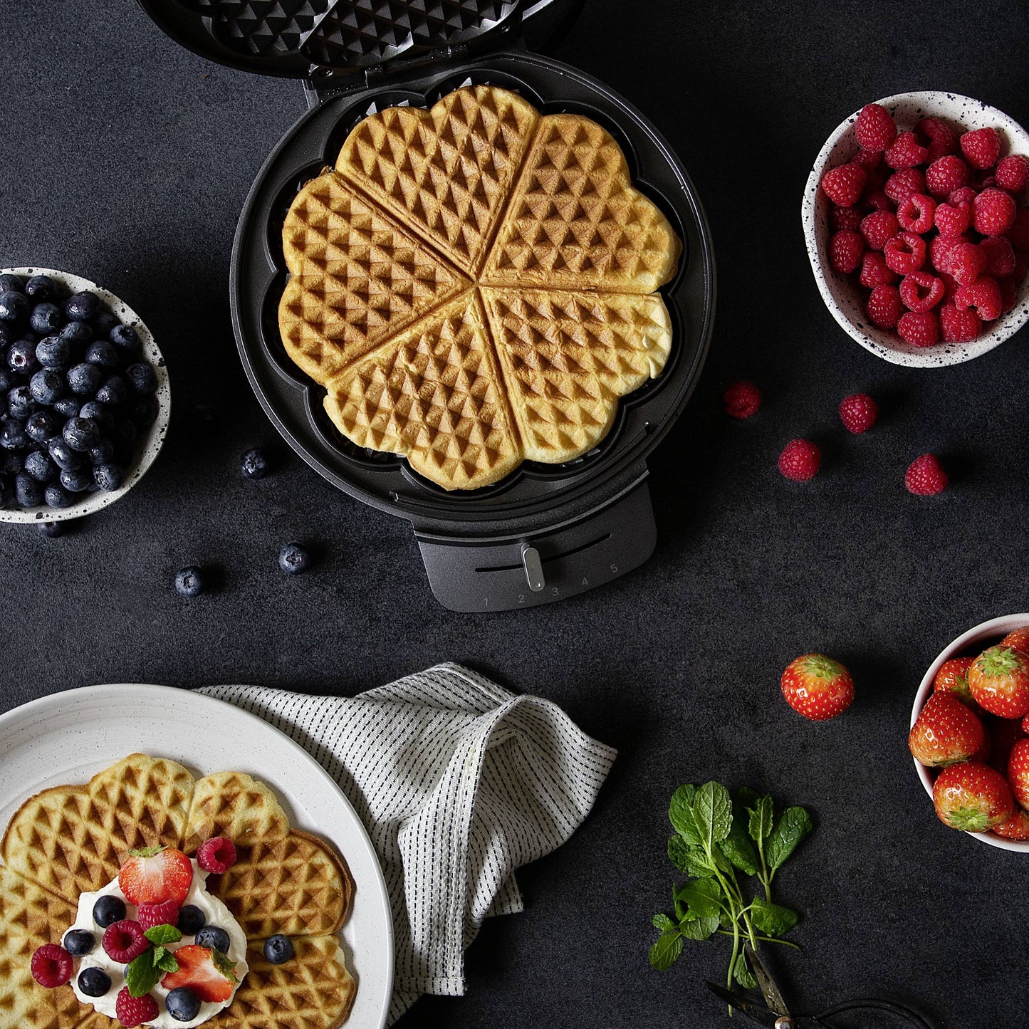 Princess 132380 Metallic Grey Waffle Maker: Perfect Belgian Waffles, Non-Stick Plates