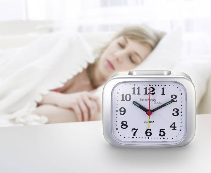 Retro Silver Quartz Alarm Clock with Backlight, Mechanical Bell, Easy Read Display