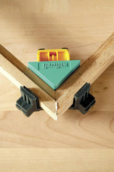 Wolfcraft 3051000 Premium 90-Degree Corner Clamp for Woodworking & Framing