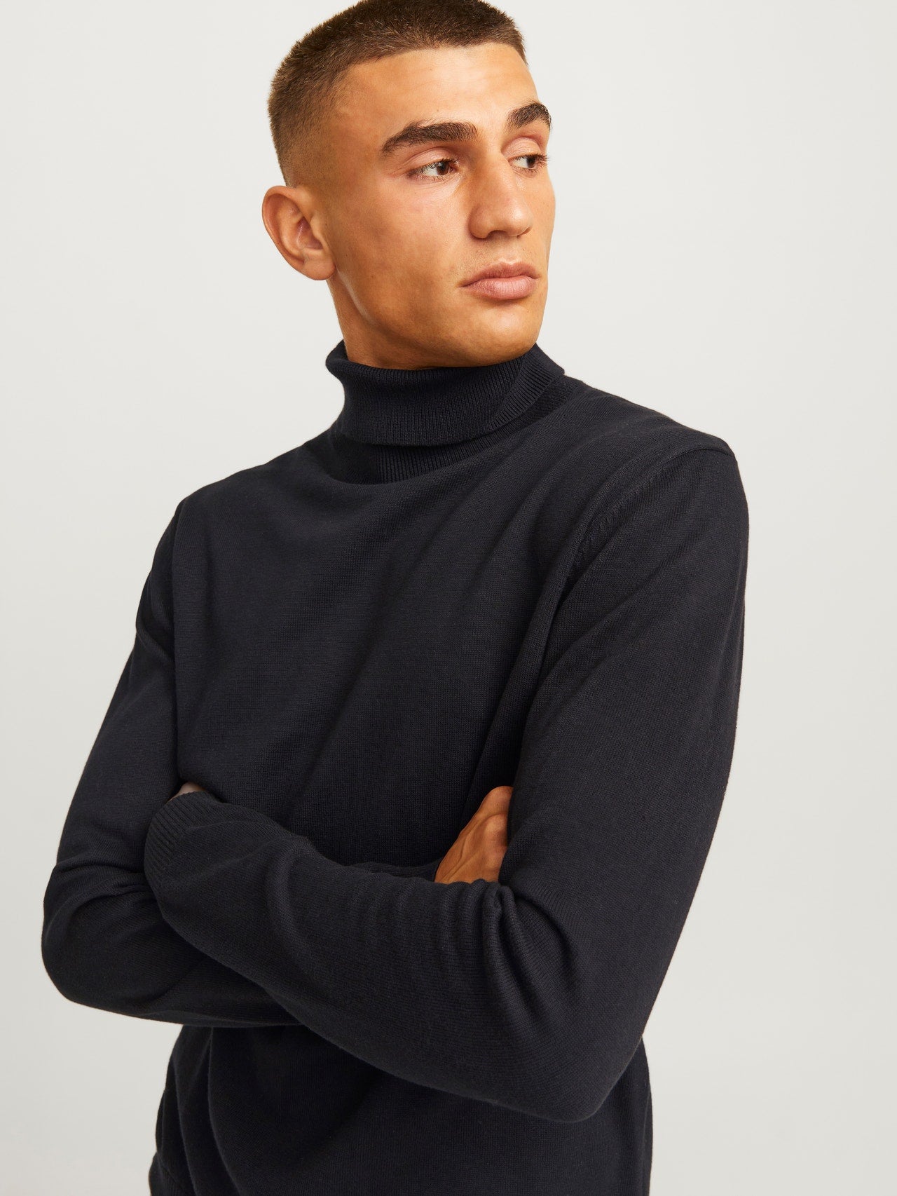 Men's Organic Cotton Regular Fit Turtleneck Sweater for Winter Comfort