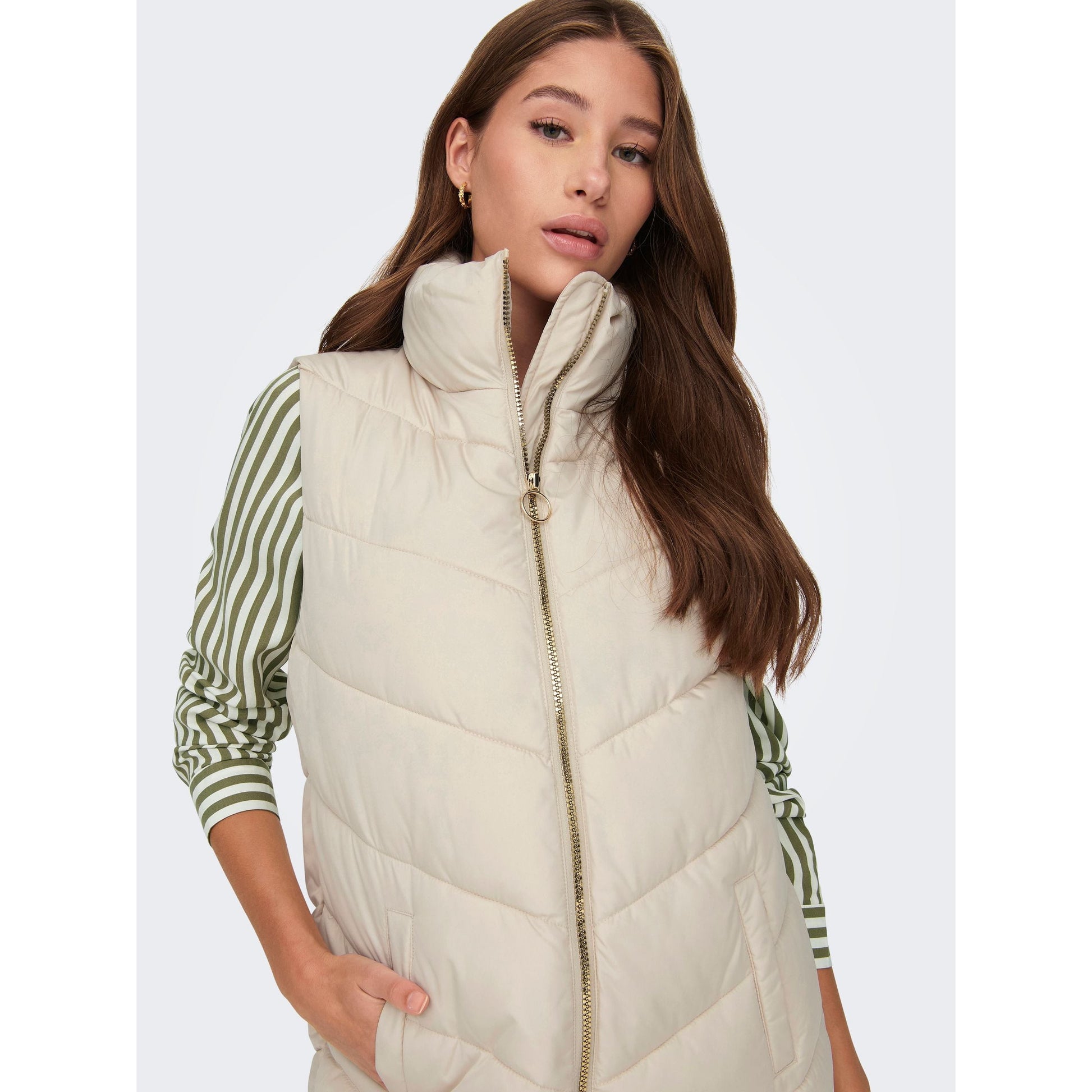 JDY Women's Cream Longline Padded Quilted Gilet Vest for Style and Warmth
