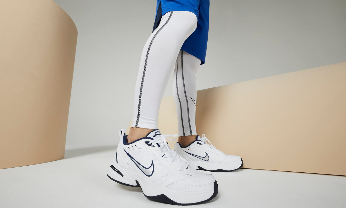 Nike Air Monarch IV Men's Extra-Wide Workout Shoes: Ultimate Comfort & Support