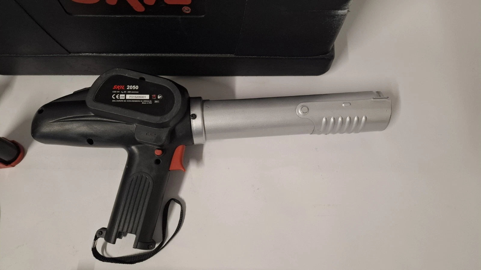 SKIL 2050 Cordless 4.8V Sealant Caulking Gun for Kitchen