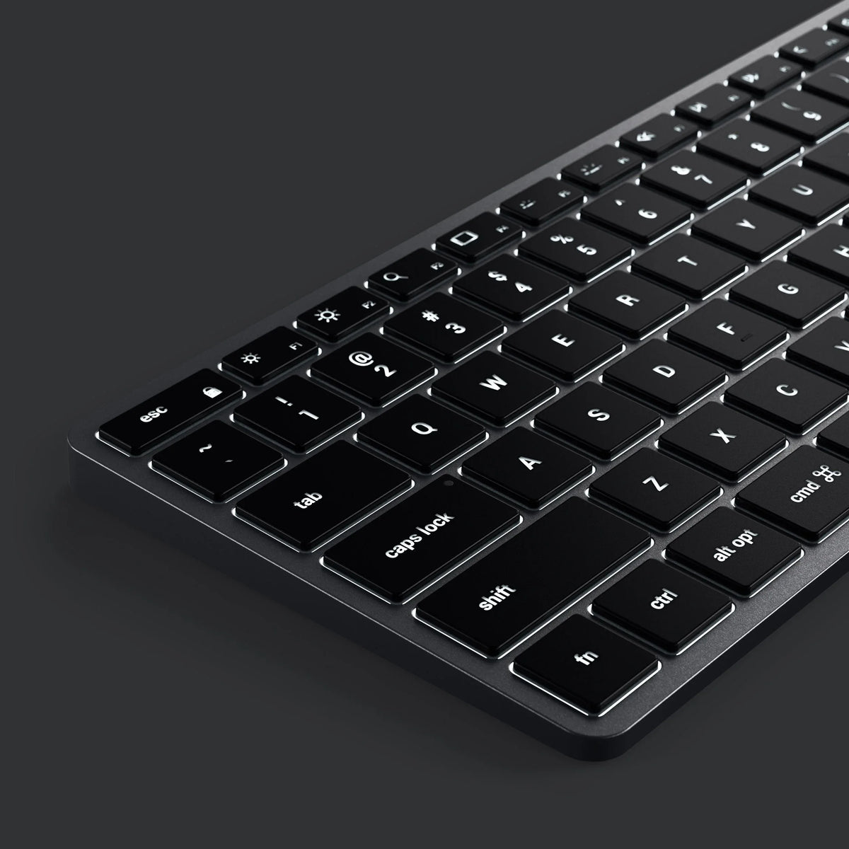 Satechi Slim X2 Bluetooth Backlit Keyboard for Mac & iOS Devices - Gomix Brands Outlet