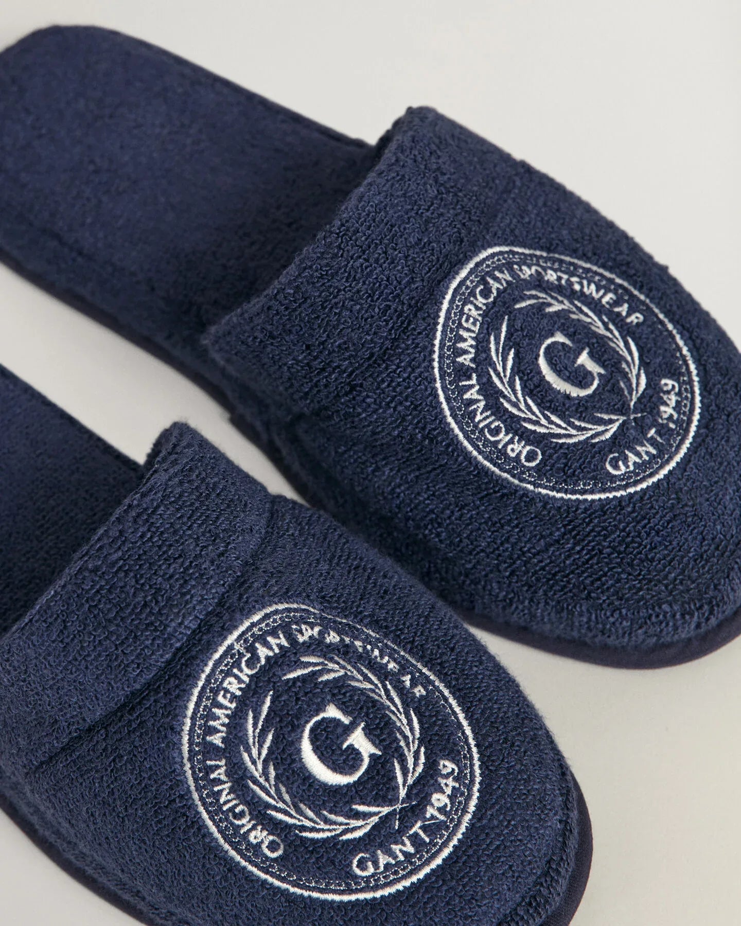 GANT Crest Terry Slippers: Plush, Absorbent, Home Comfort Footwear - Gomix Brands Outlet