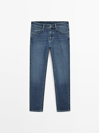 Men's Stylish Slim Fit Faded Wash Cotton Blend Jeans - Five-Pocket Design