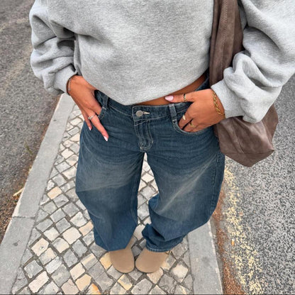 Women's Cozy Oversized Fleece Sweatshirt with Practical Pockets