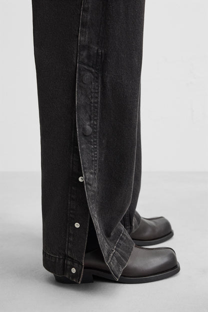 Men's Relaxed Fit Distressed Black Denim Jeans with Adjustable Hem