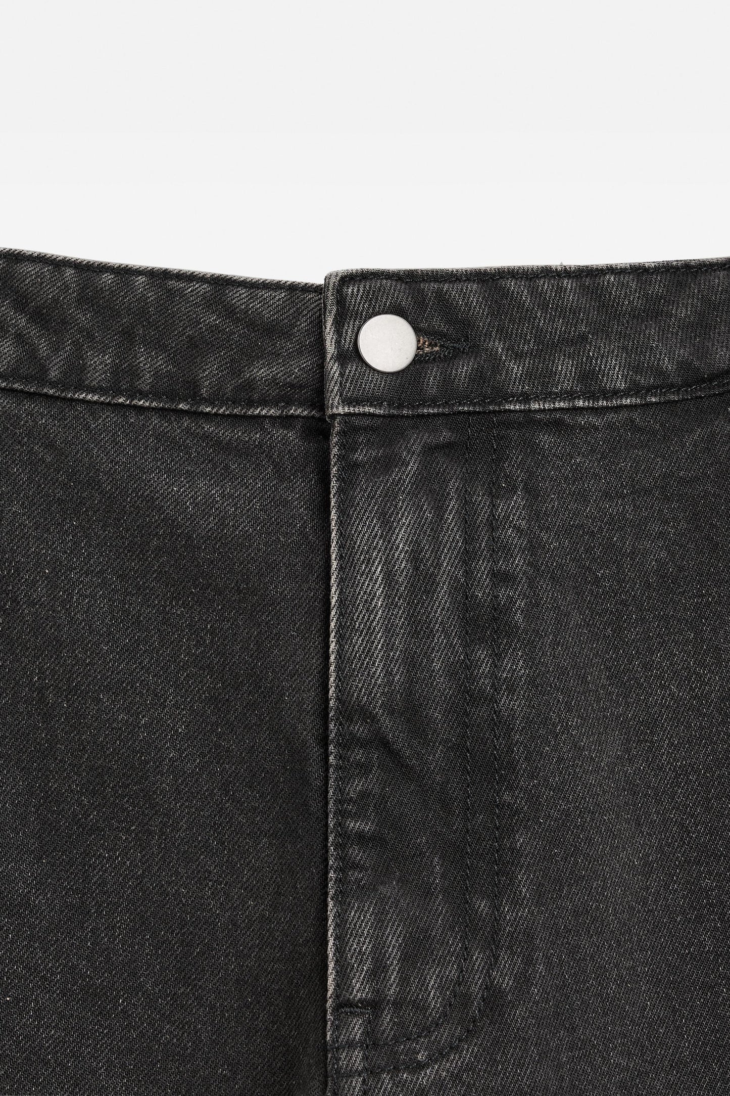 Men's Relaxed Fit Distressed Black Denim Jeans with Adjustable Hem