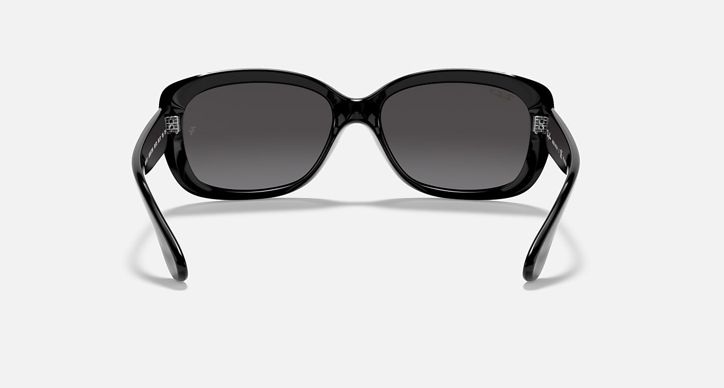 https://images2.ray-ban.com//cdn-record-files-pi/ec440c41-7621-4536-aec1-a71000f30b23/af596710-11ad-4377-acdc-ad570133fcea/0RB4101__601_T3__STD__shad__bk.png?impolicy=RB_Product_clone&width=1440&bgc=%23f2f2f2
