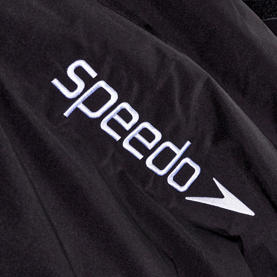 Speedo Adult Long Sleeve Changing Poncho: Warm, Waterproof, Windproof, Quick-Dry Fleece