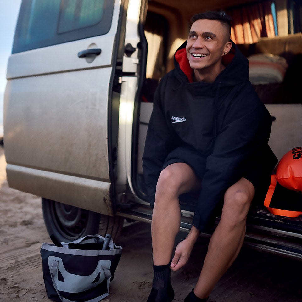 Speedo Adult Long Sleeve Changing Poncho: Warm, Waterproof, Windproof, Quick-Dry Fleece