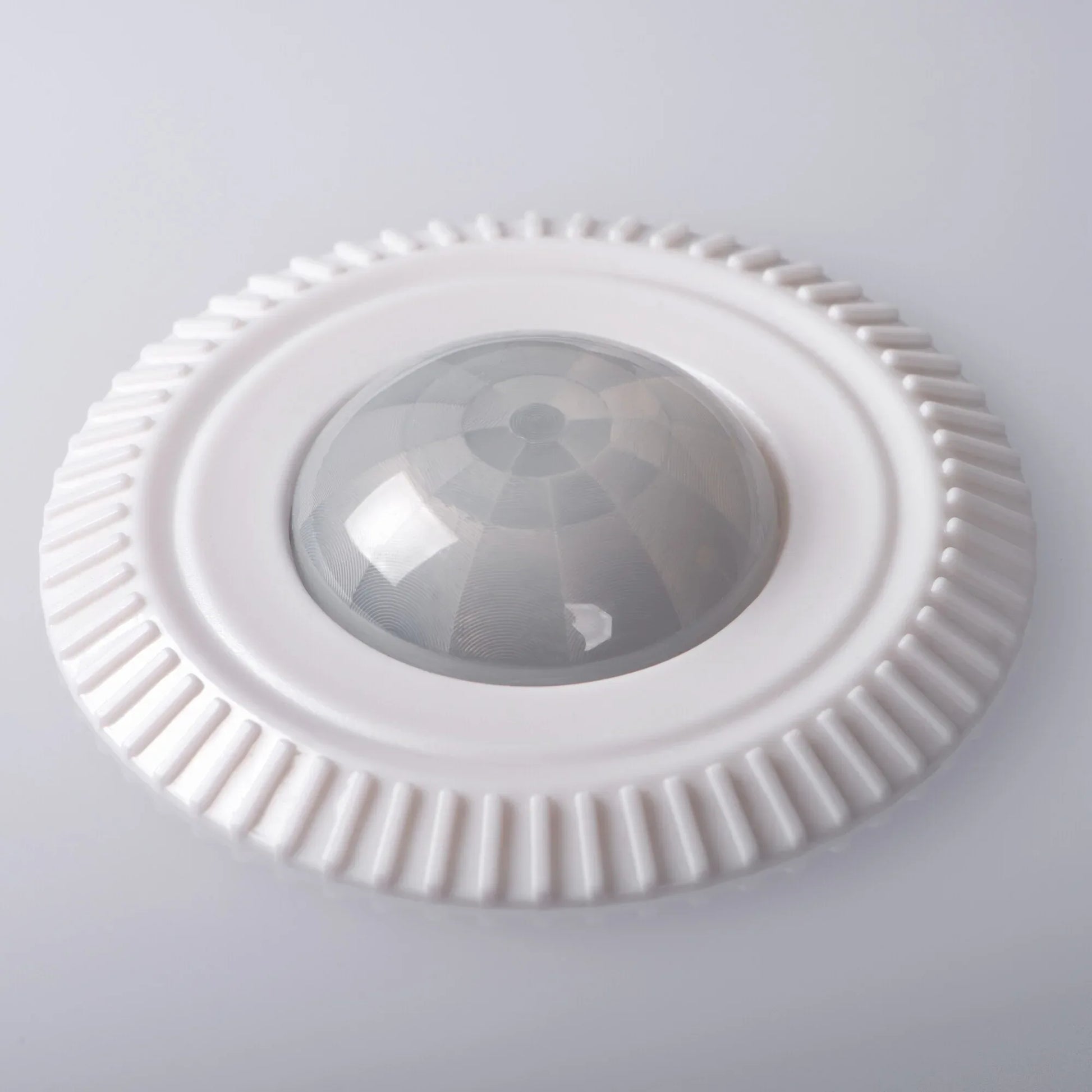 FOGLER LED 14W White Ceiling-Mounted Light Fitting with PIR Motion Sensor - Gomix Brands Outlet