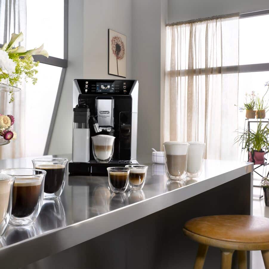 De'Longhi PrimaDonna Class ECAM550.65.SB Automatic Coffee Maker Silver Black