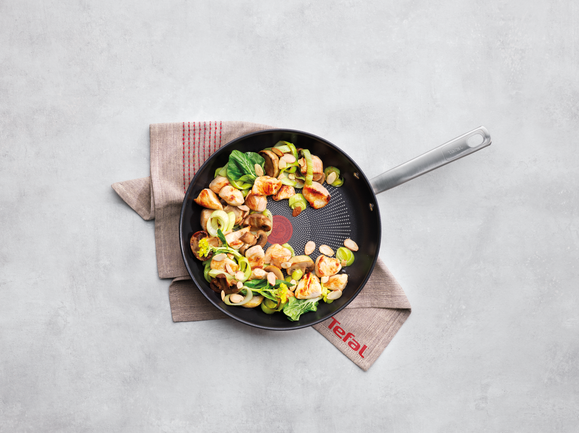 https://cdn.shopify.com/s/files/1/2024/3091/products/2.E4910625TefalVirtuosoInductionStainlessSteelFrypan28cmLifestyleImage1_e0f5e522-871a-40b2-b028-29d2002867b9.png?v=1754548915