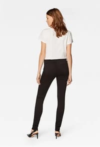 Mavi Women's Mid-Rise Skinny Fit Jeans with Five-Pocket Design, Versatile Black