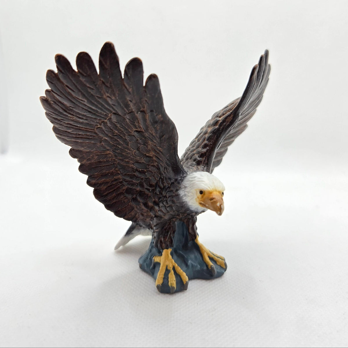 Schleich 16707 Bald Eagle Animal Figure