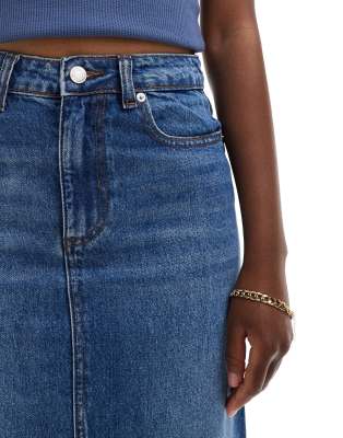 DTT Women's Mid Blue Denim Midi Skirt with Stylish Front Split Design