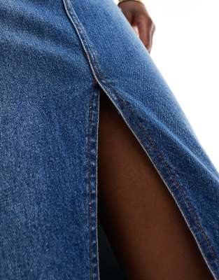 DTT Women's Mid Blue Denim Midi Skirt with Stylish Front Split Design