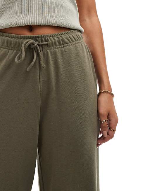 Stradivarius Women's Khaki Wide Leg Jogger Pants - Comfortable, Stylish, Casual