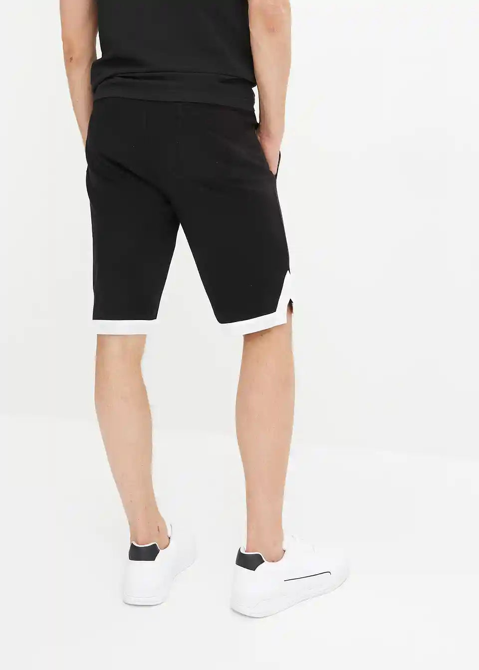 https://cdn.shopify.com/s/files/1/0900/7402/2211/files/24047366-jDxaLyoj_1e5cdb58-2347-4f66-84a8-a5e22917e581.webp?v=1749051544