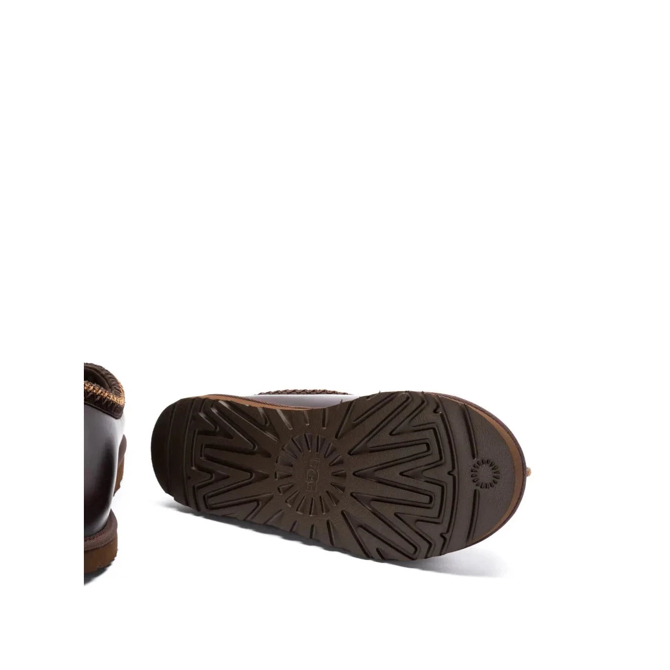 Luxurious UGG Tazz Cedar Brown Leather Sheepskin Slip-On Slippers for Men