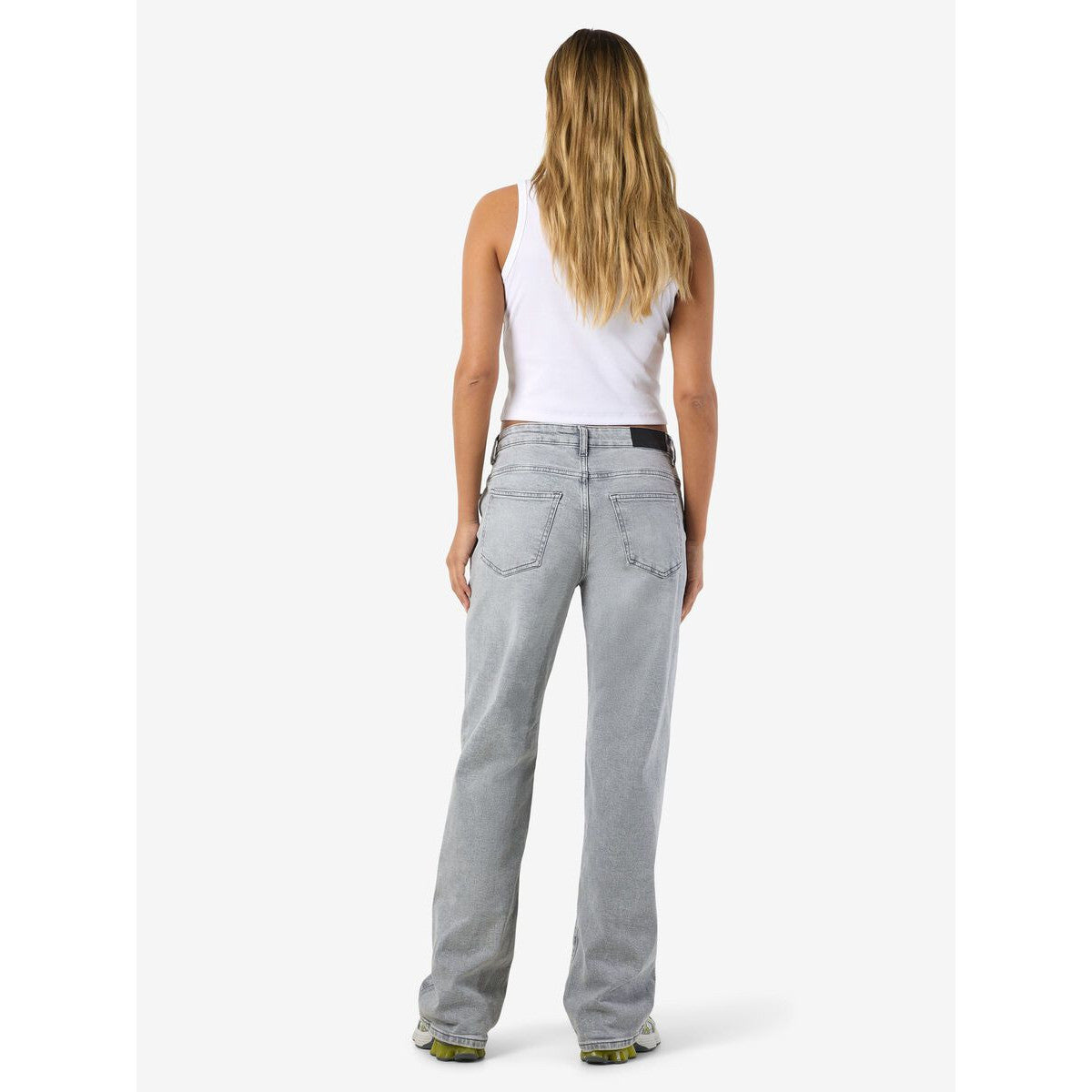 Noisy May Yolanda Mid-Waist Light Grey Straight Fit Jeans - Comfortable Denim