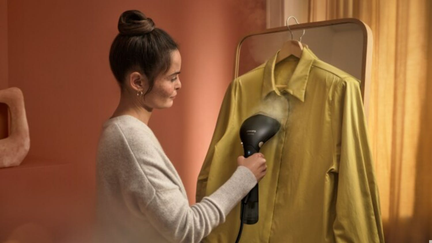Philips 7000 Series Handheld Garment Steamer Black STH7060/80