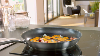 https://cdn.shopify.com/s/files/1/2024/3091/products/4.E4910625TefalVirtuosoInductionStainlessSteelFrypan28cmLifestyleImage3.jpg?v=1754548915