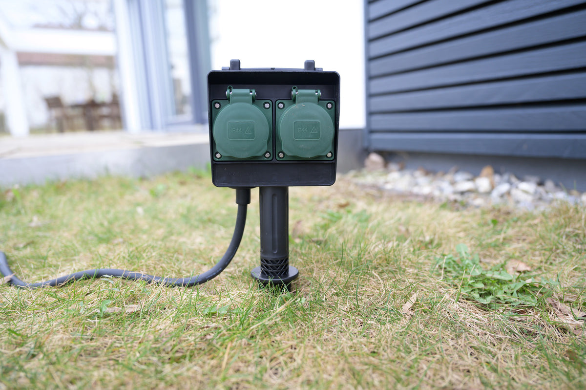 Brennenstuhl Outdoor Socket Outlet with Earth Spike IP44