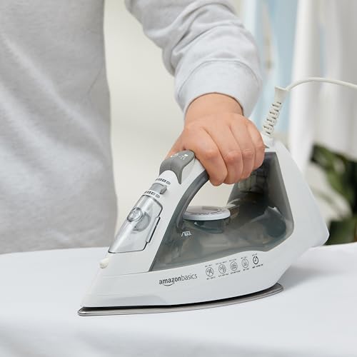 Amazon Basics 1700-Watt Steam Iron with Safety Auto Shut-Off, Steel Soleplate