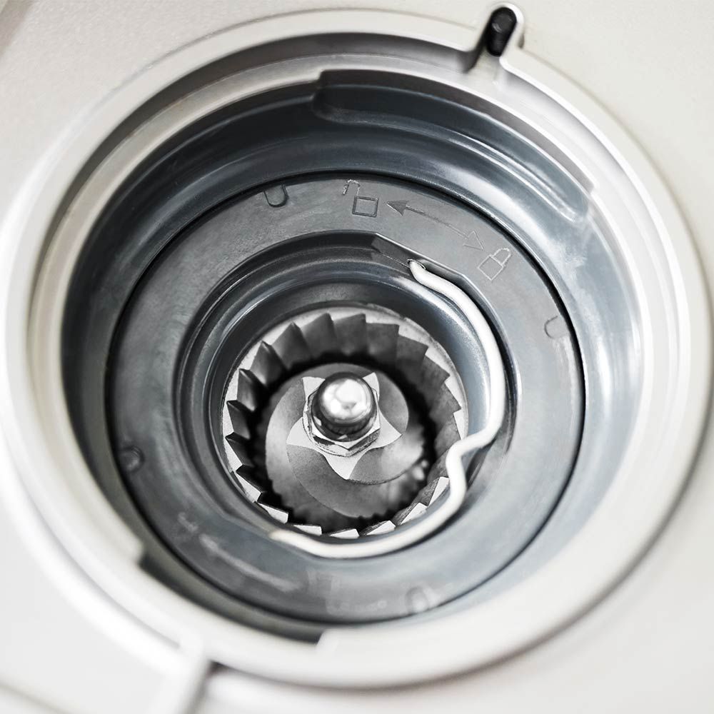 Gastroback Design Espresso Barista Pro: Integrated Grinder, 15 Bar Pump, Milk Frother