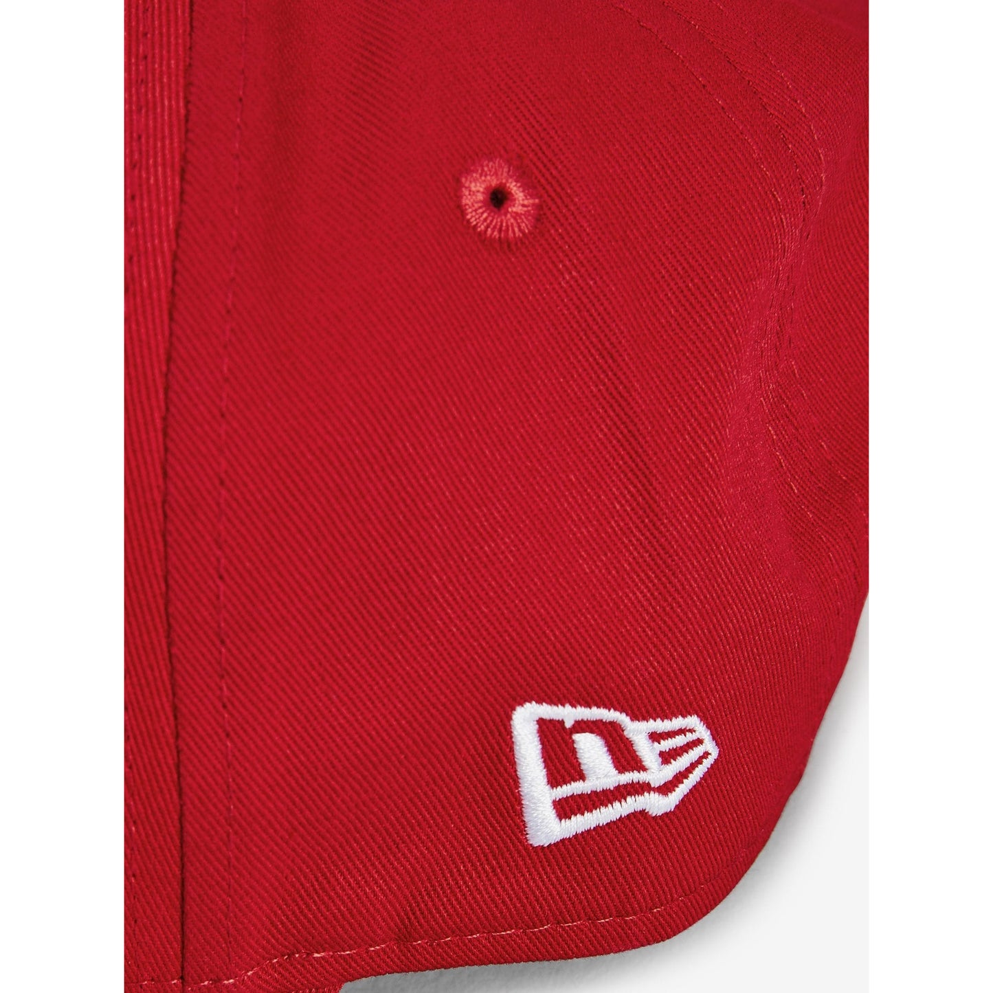 New Era New York Yankees Essential 9FORTY Adjustable Cotton Baseball Cap