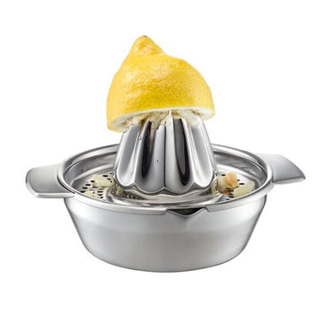 IL PIATTO PIENO Stainless Steel Citrus Juicer Reamer, 12cm