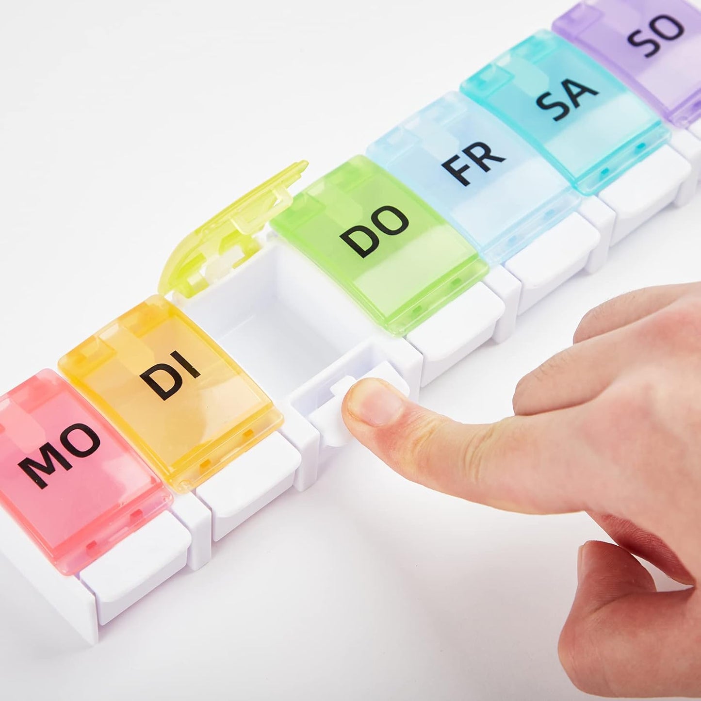 GeekerChip 7-Day BPA-Free Pill Organizer with Color‑Coded Lids