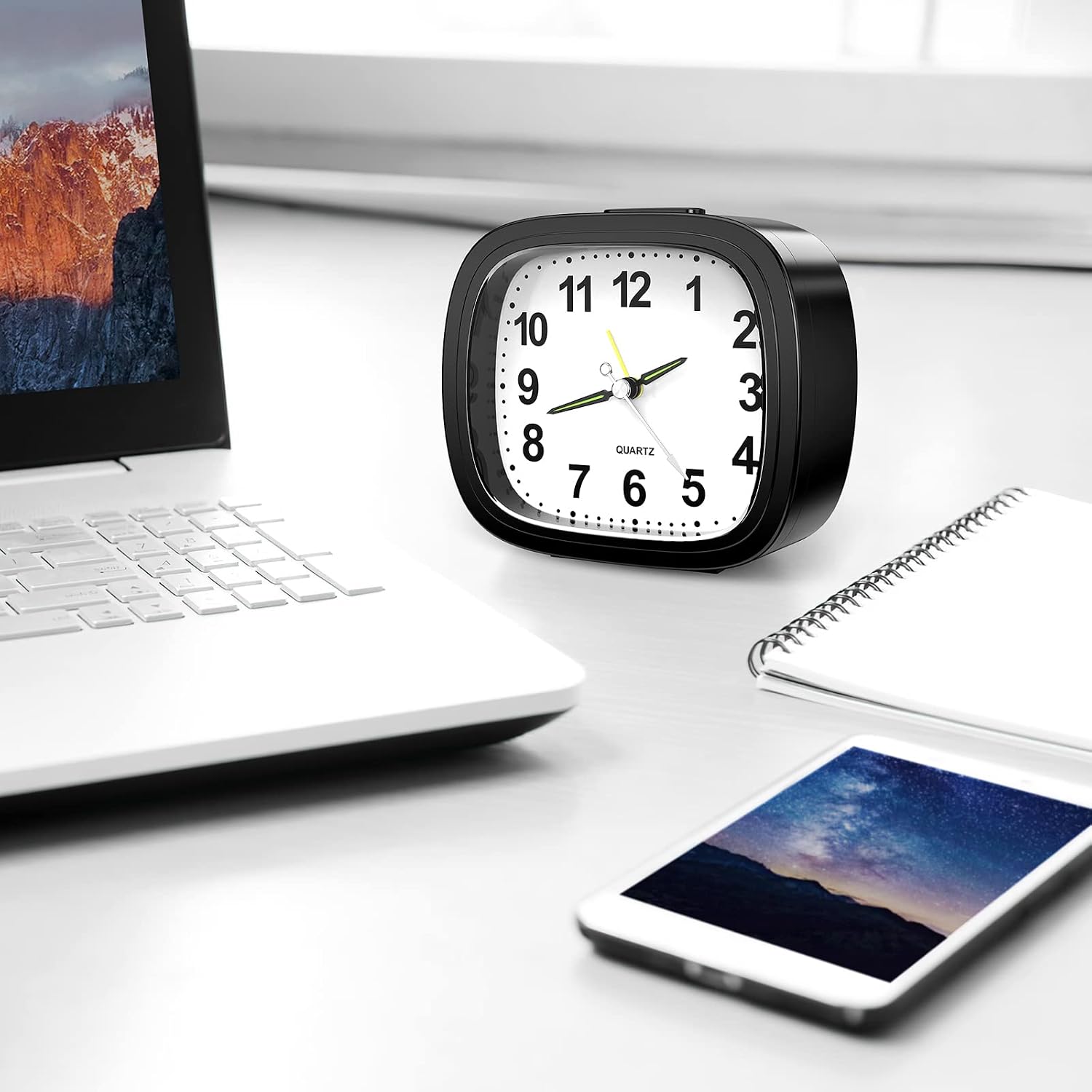 Ankilo Silent Analog Alarm Clock for Bedroom