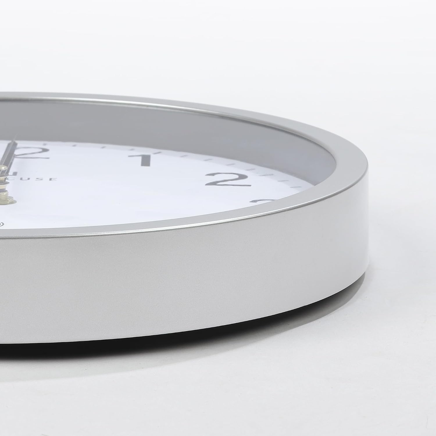 Lafocuse 30 cm Radio-Controlled Wall Clock Silent No Ticking Silver