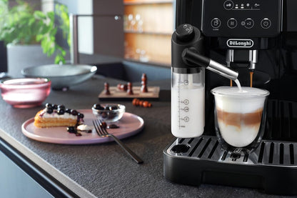 De'Longhi Magnifica Start ECAM220.91.B Coffee Machine with LatteCrema, 5‑Button Touch, Black