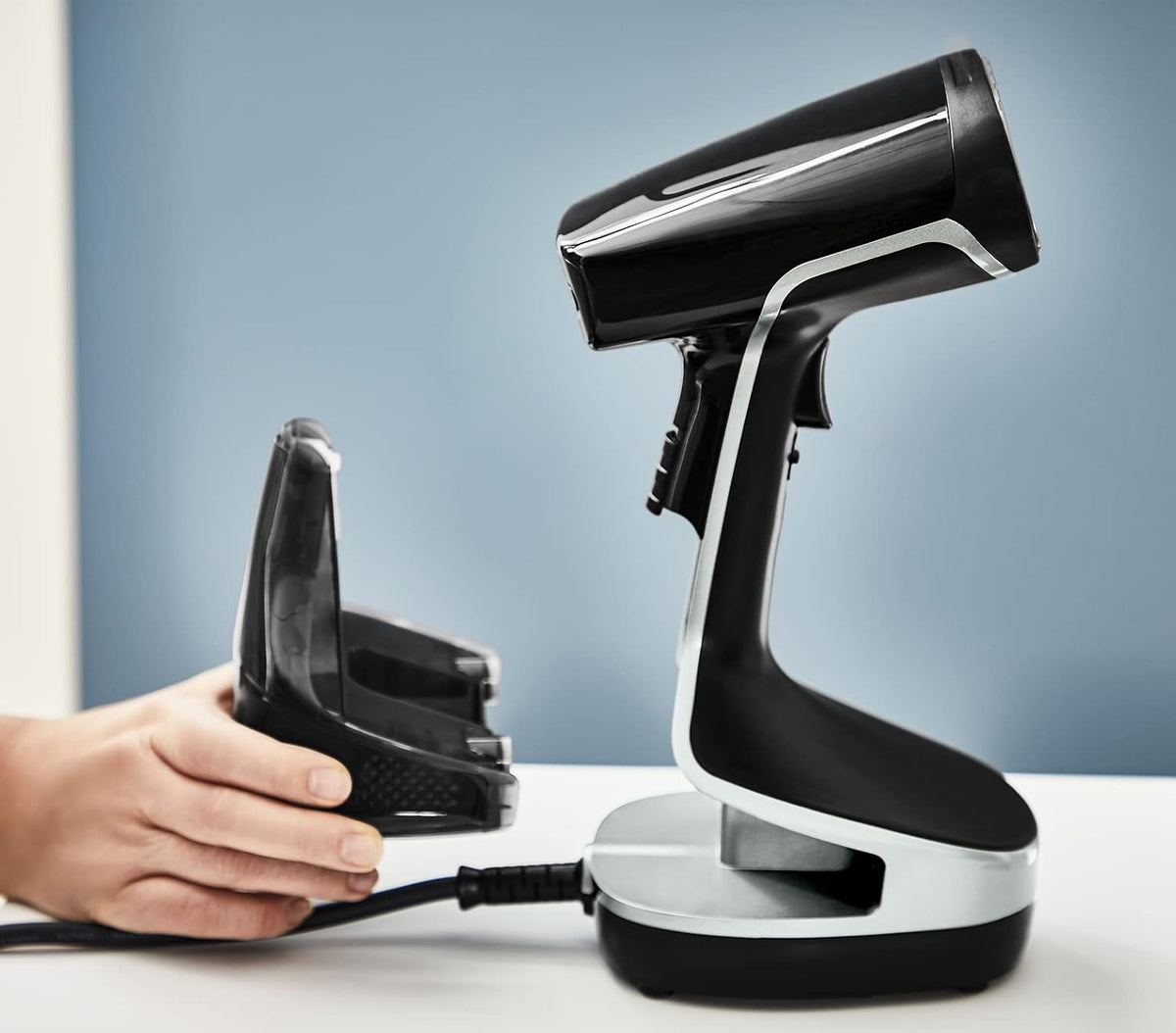 Calor Access Steam Force DT8230C0 Handheld Garment Steamer Black