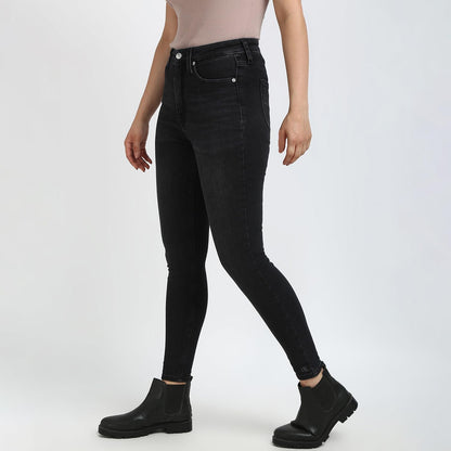 Calvin Klein Women’s Fitted Denim Jeans – Stretch Black