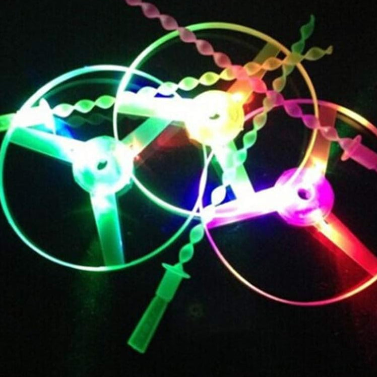 iplusmile Bamboo Dragonfly Toy Flying Rotating Kit 5 Random Colors