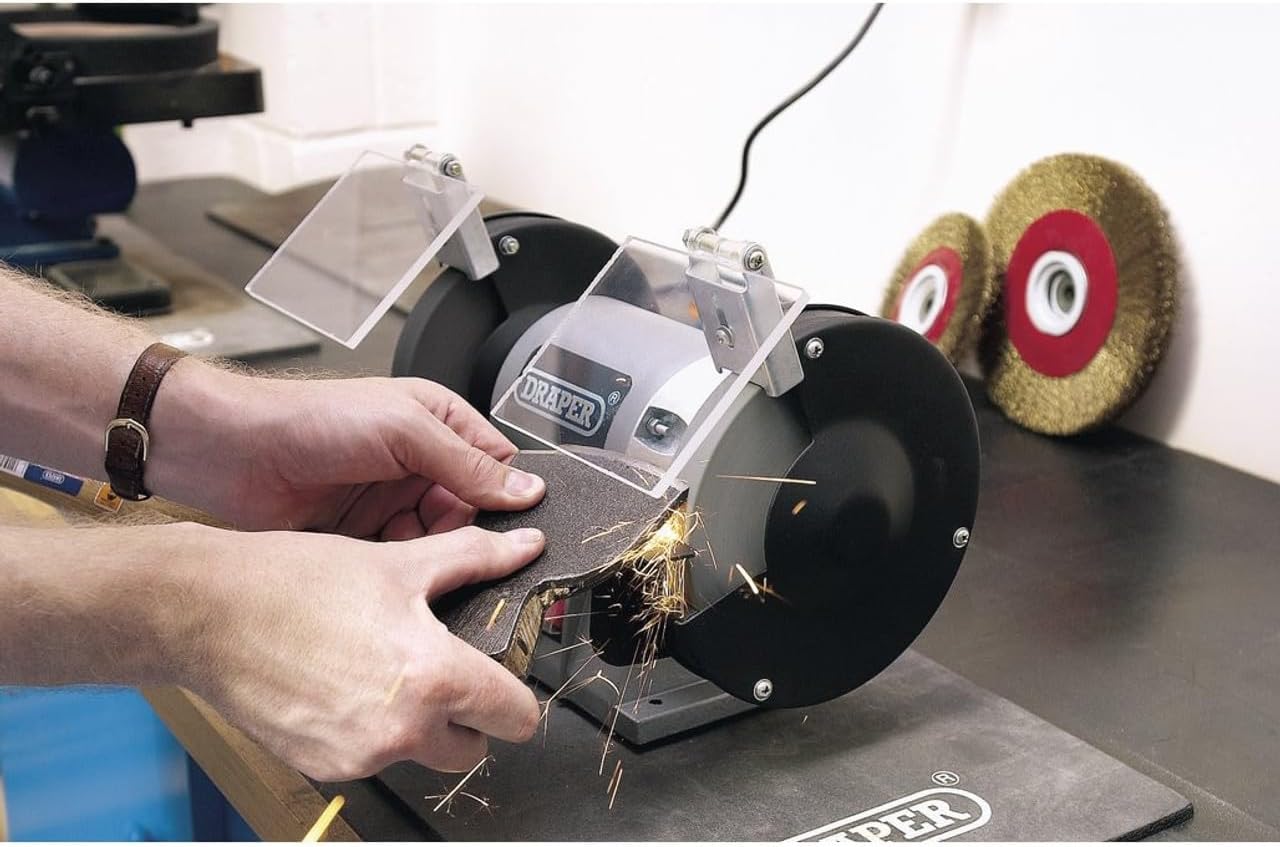 Draper 66804 150mm 230V Compact Bench Grinder for Precise Metal Grinding
