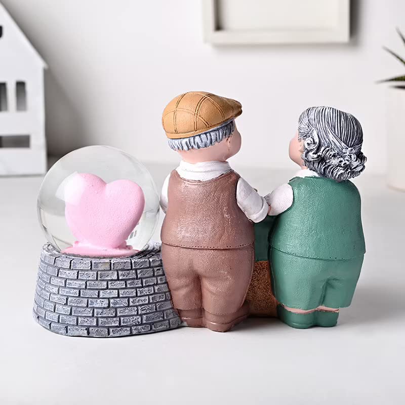 Floweraura LED Snowglobe Old Couple Figurine – Romantic Home Décor