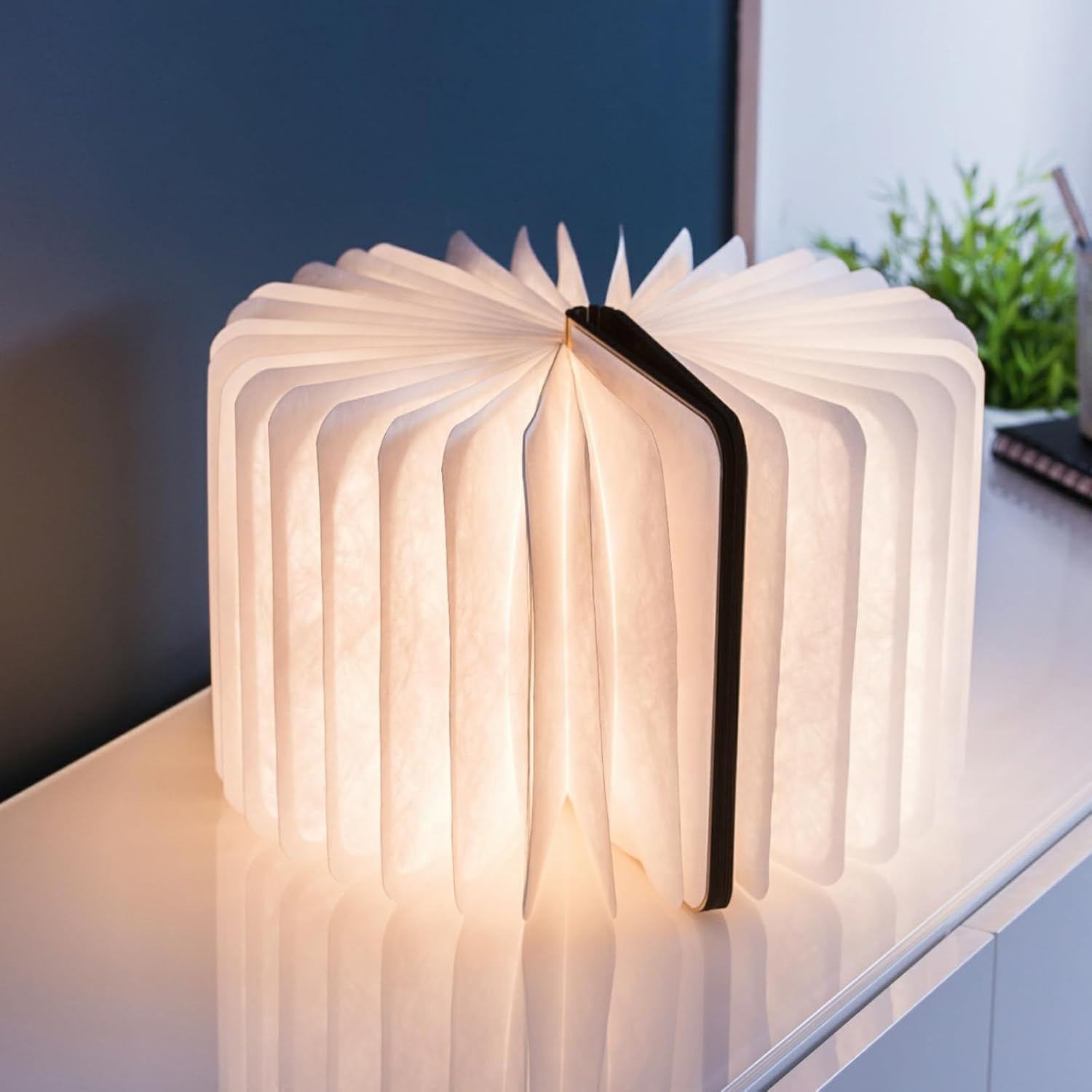 Gingko Smart Book Light – Large Foldable LED Lamp with Maple Wood Finish