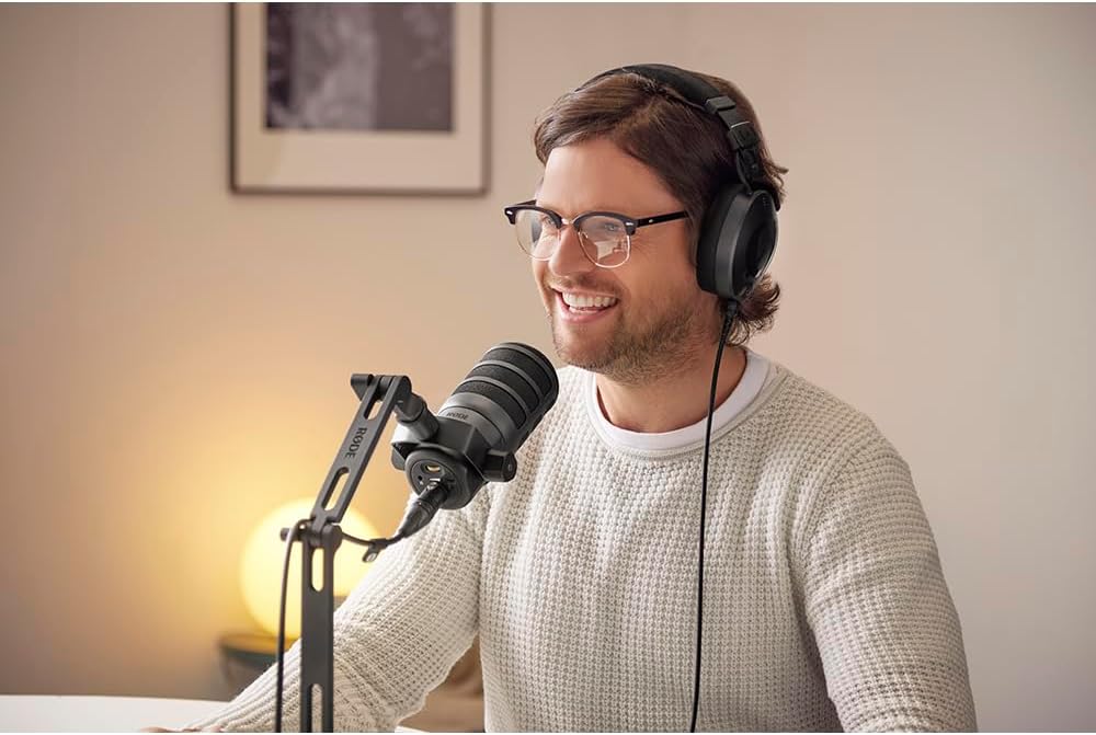 RØDE PodMic USB Dynamic Microphone for Podcasting, Streaming, Gaming