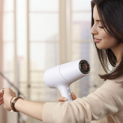 Philips 5000 Series Hair Dryer with ThermoProtect Technology
