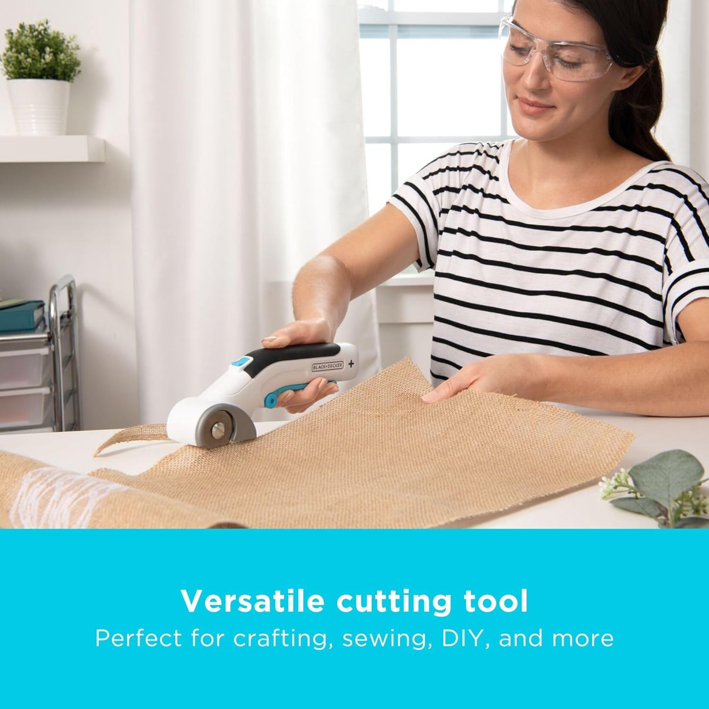 Black+Decker Cordless 3.6V Self-Sharpening Rotary Cutter for Crafts