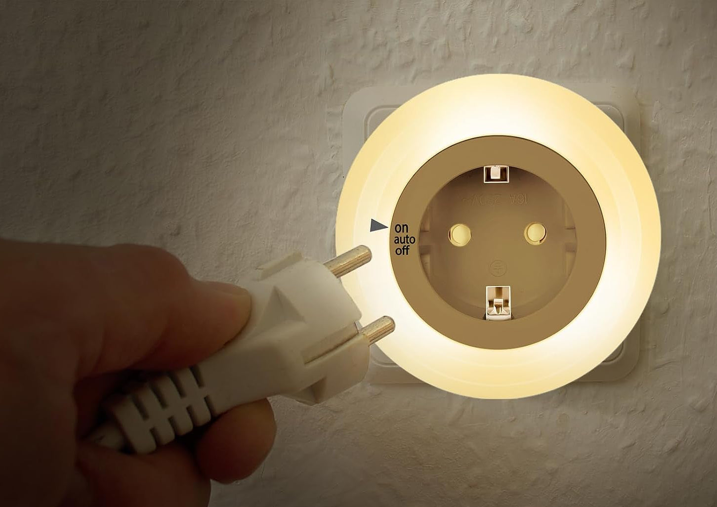 Emotionlite Night Light Socket with Twilight Sensor 4 Brightness Adjustable Warm White 2700 K