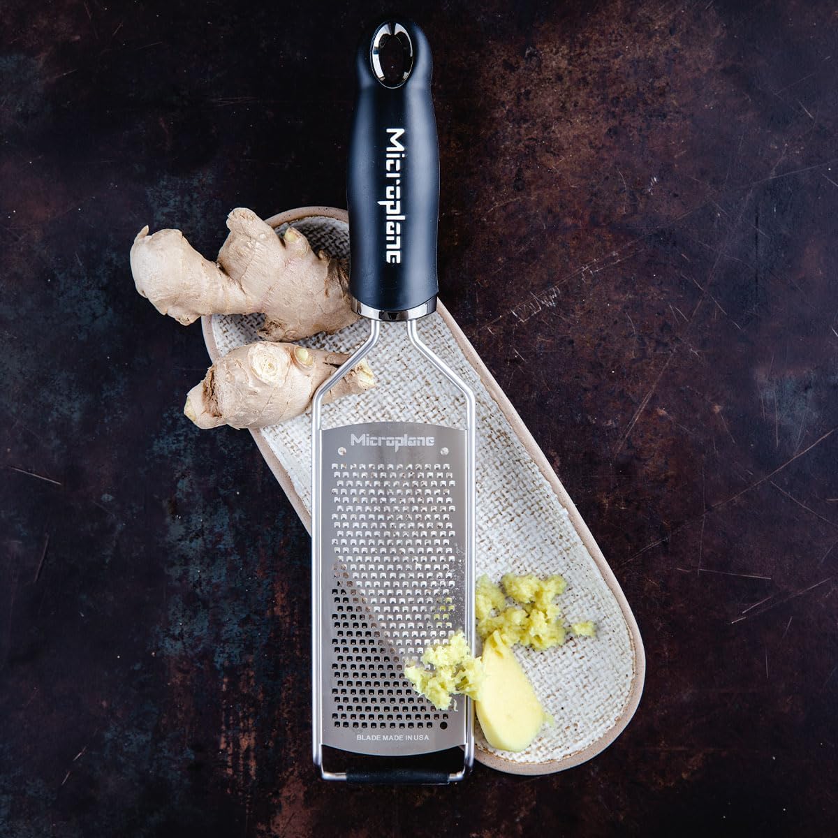 Microplane Gourmet Series Hard Cheese Grater Fine Black